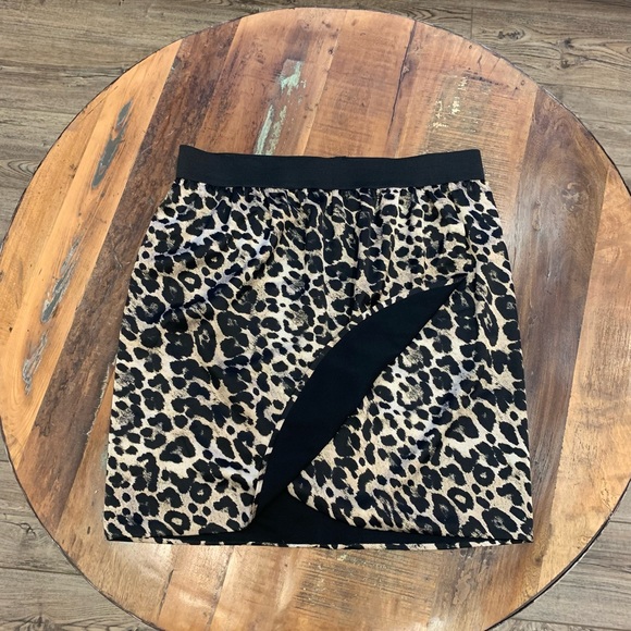 🌱HP! Cheetah Print Vince Camuto Skirt w/ Stretchy Waist LG - Picture 3 of 8